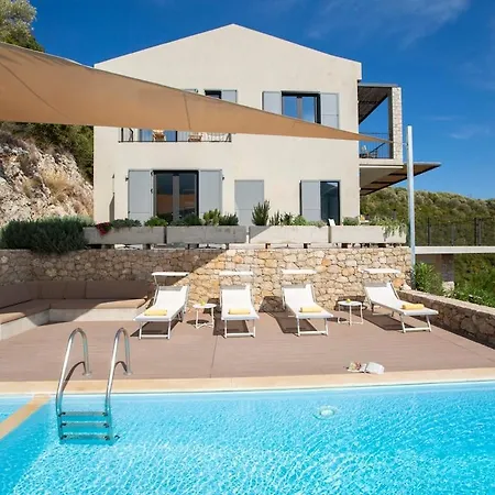 Kalamos -elegant With Direct Sea Access Villa *