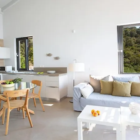 Kalamos -elegant With Direct Sea Access *