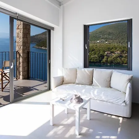 Kalamos -elegant With Direct Sea Access Villa *