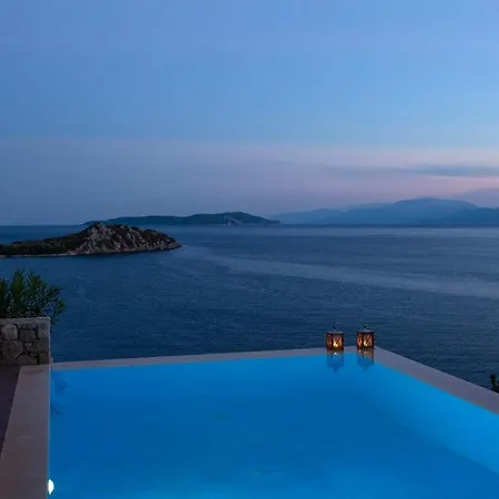 Villa Kalamos -elegant With Direct Sea Access