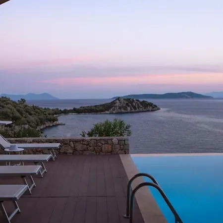 Kalamos -elegant With Direct Sea Access Sivota